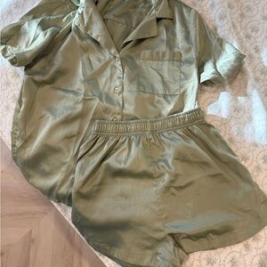 Satin Short Sleeve Set - Olive Green